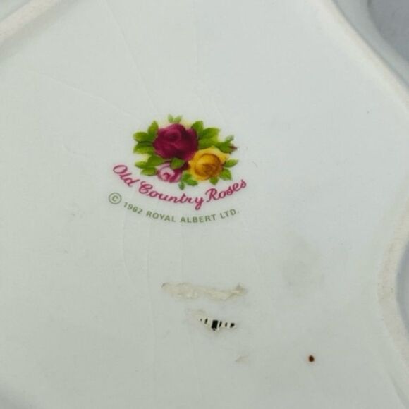 Royal Albert Old Country Roses Christmas Tree Shaped Plate/Candy Dish 7x5" Very - Picture 3 of 6